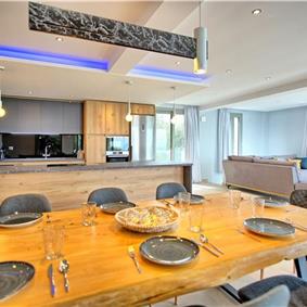 3 bedroom villa with pool & sea views, Makrades, sleeps 6